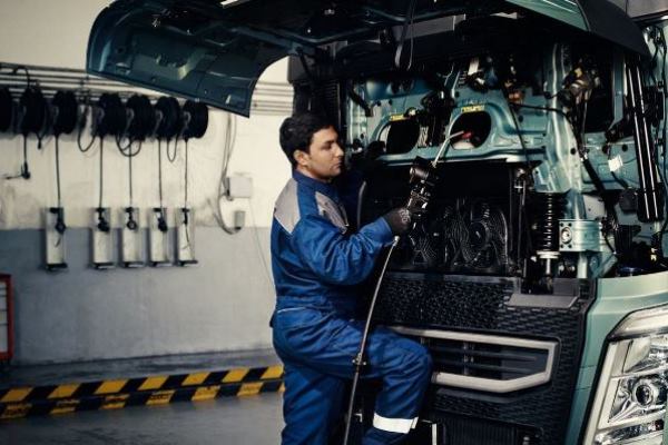 Открыт профессиональный автосервис «РОСШИНА» по ремонту грузовых автомобилей и спецтехники в г. Рязань